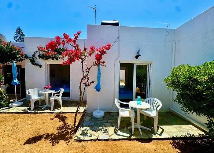 Kali Holiday Apartments